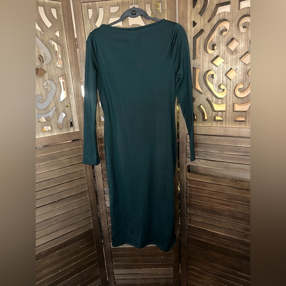 Elegant Green Long Sleeve Dress- Size L - Picture 13 of 14